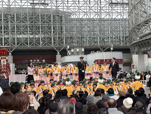 明成小学校鼓笛隊